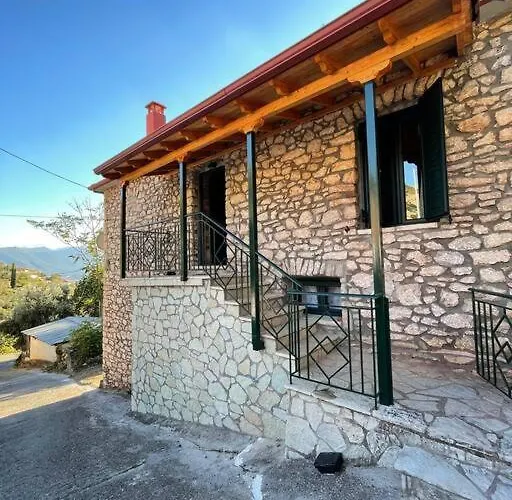 Πέτρινο Πολυτελές Εξοχικό